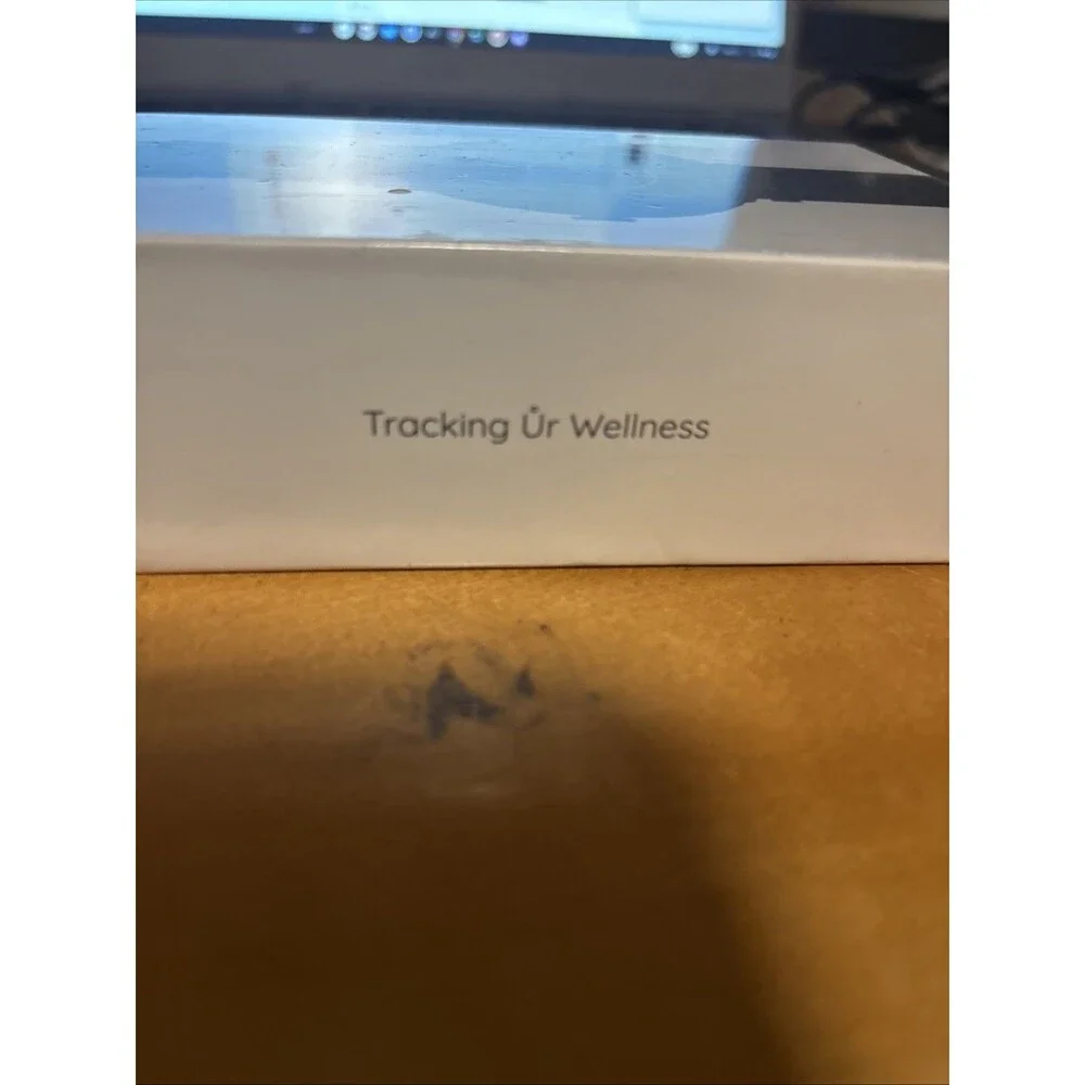 Tracking Ur wellness smart watch